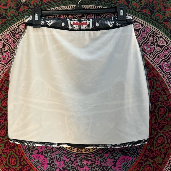 BlackMilk- Bone Machine Skirt- Size Medium-PC - Picture 5 of 5